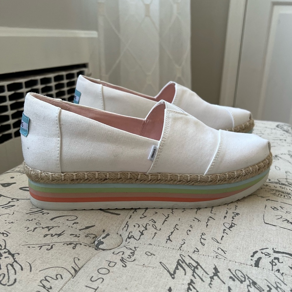 SOLD TOMS Ortholite Soul Spring Slip On Shoes